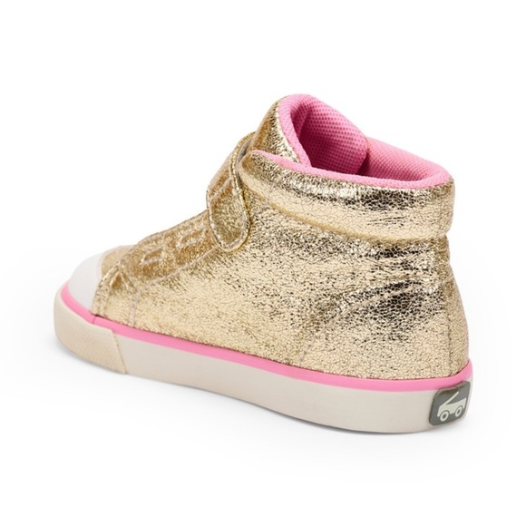🌈SEE KAI RUN Gold and Pink Kids Top Sneakers SIZE #5🌈 - Picture 3 of 17
